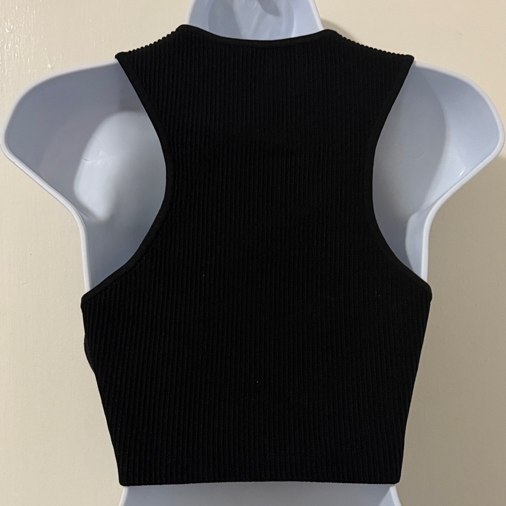Babaton Black Ribbed Crop Top - Picture 7 of 15